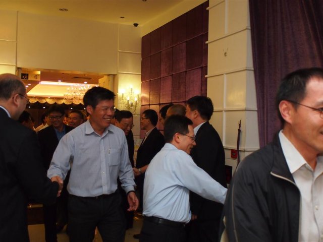 P9273696 (Large)